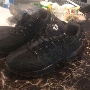 Air max 95’s worn twice size 9.5 in women’s